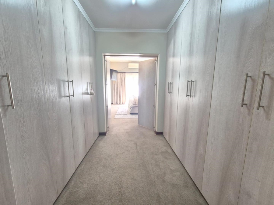 5 Bedroom Property for Sale in Bayswater Free State